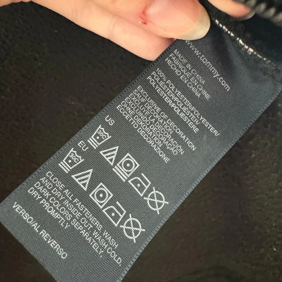 Tommy Hilfiger black zip up jacket size XS - Picture 6 of 10